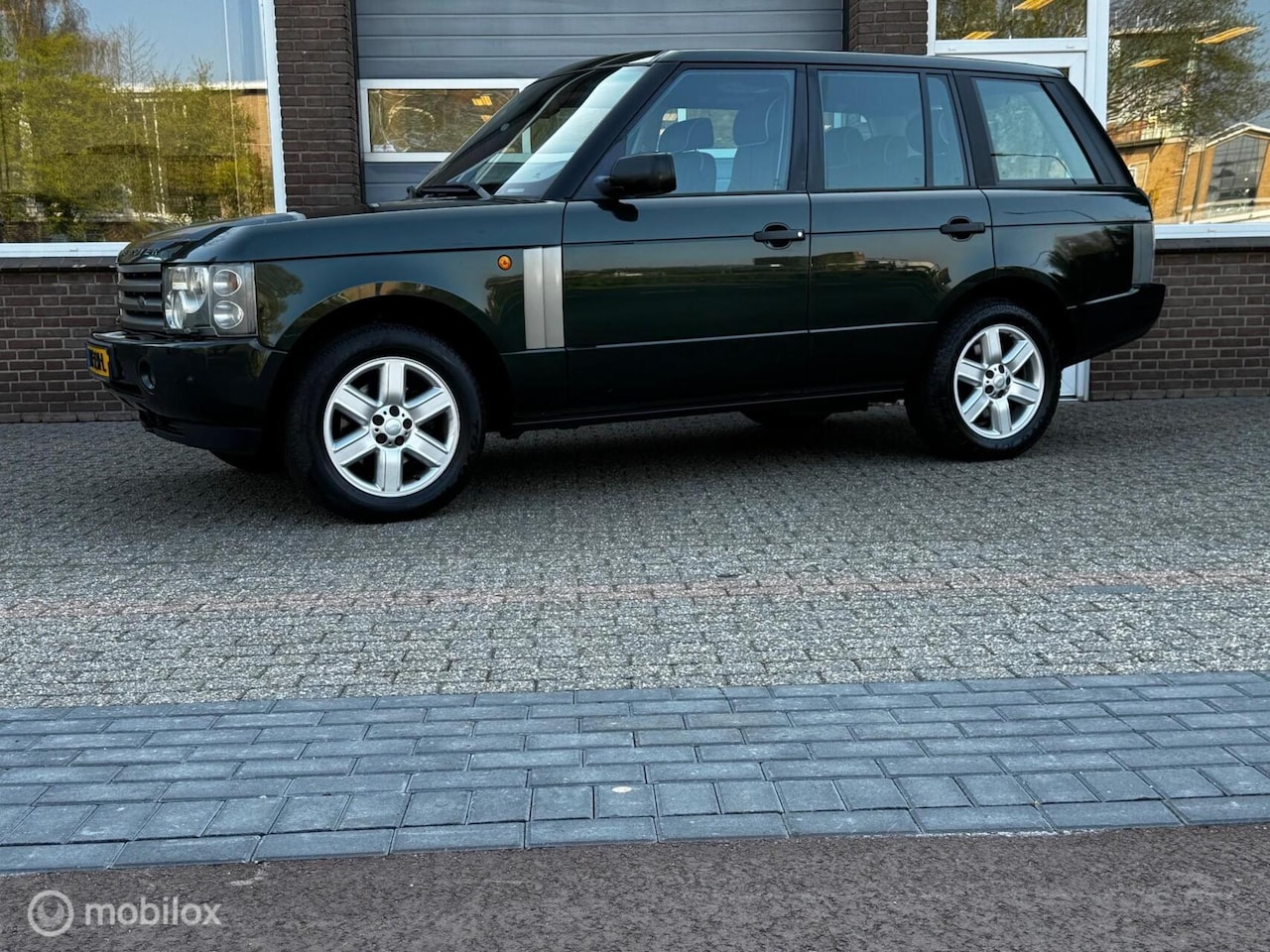 Land Rover Range Rover - 4.4 V8 HSE LEDER/SCHDAK/AIRCO/TREKHAAK - AutoWereld.nl