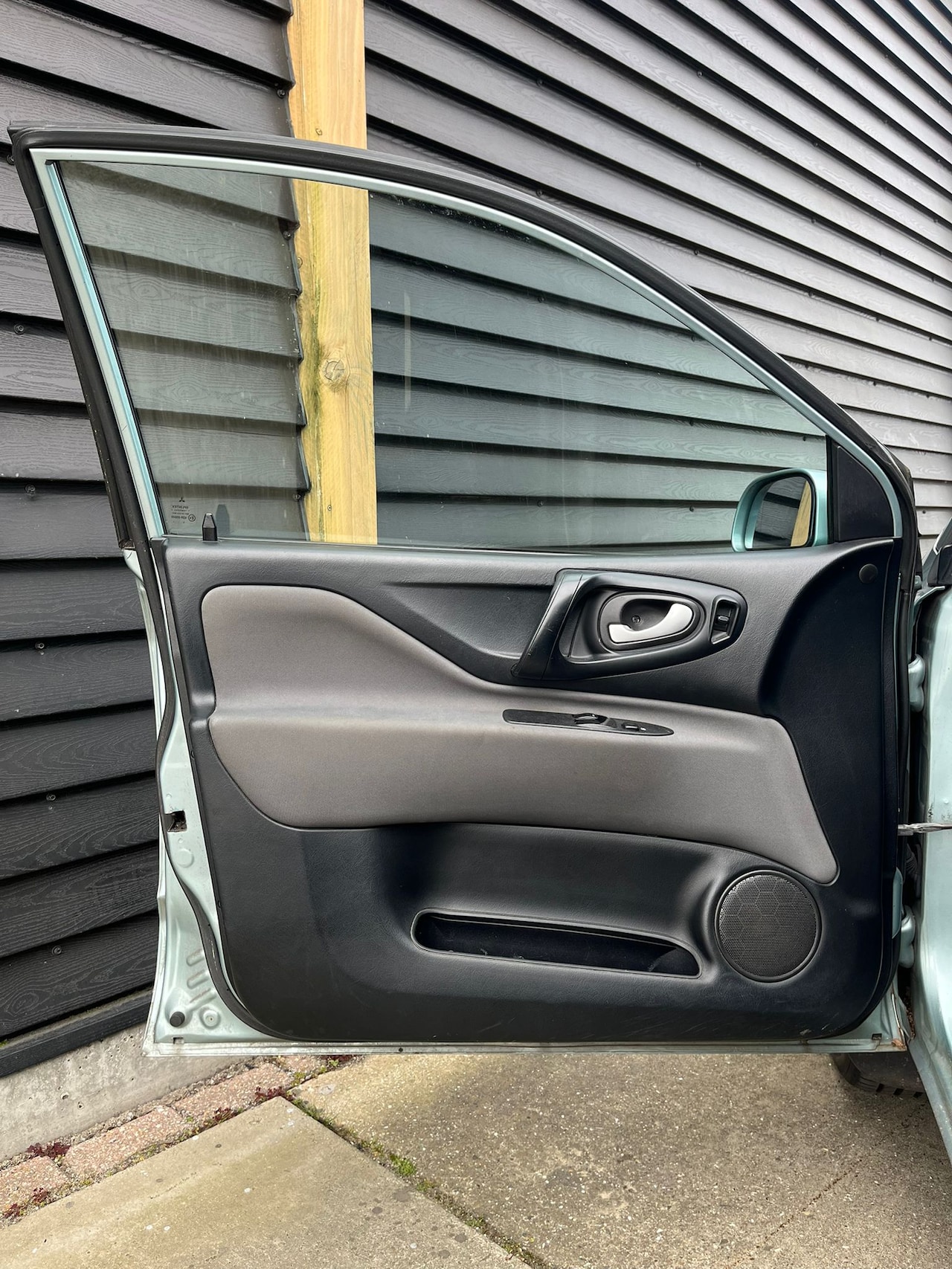 Mitsubishi Space Star - 1.6 Inform Silver