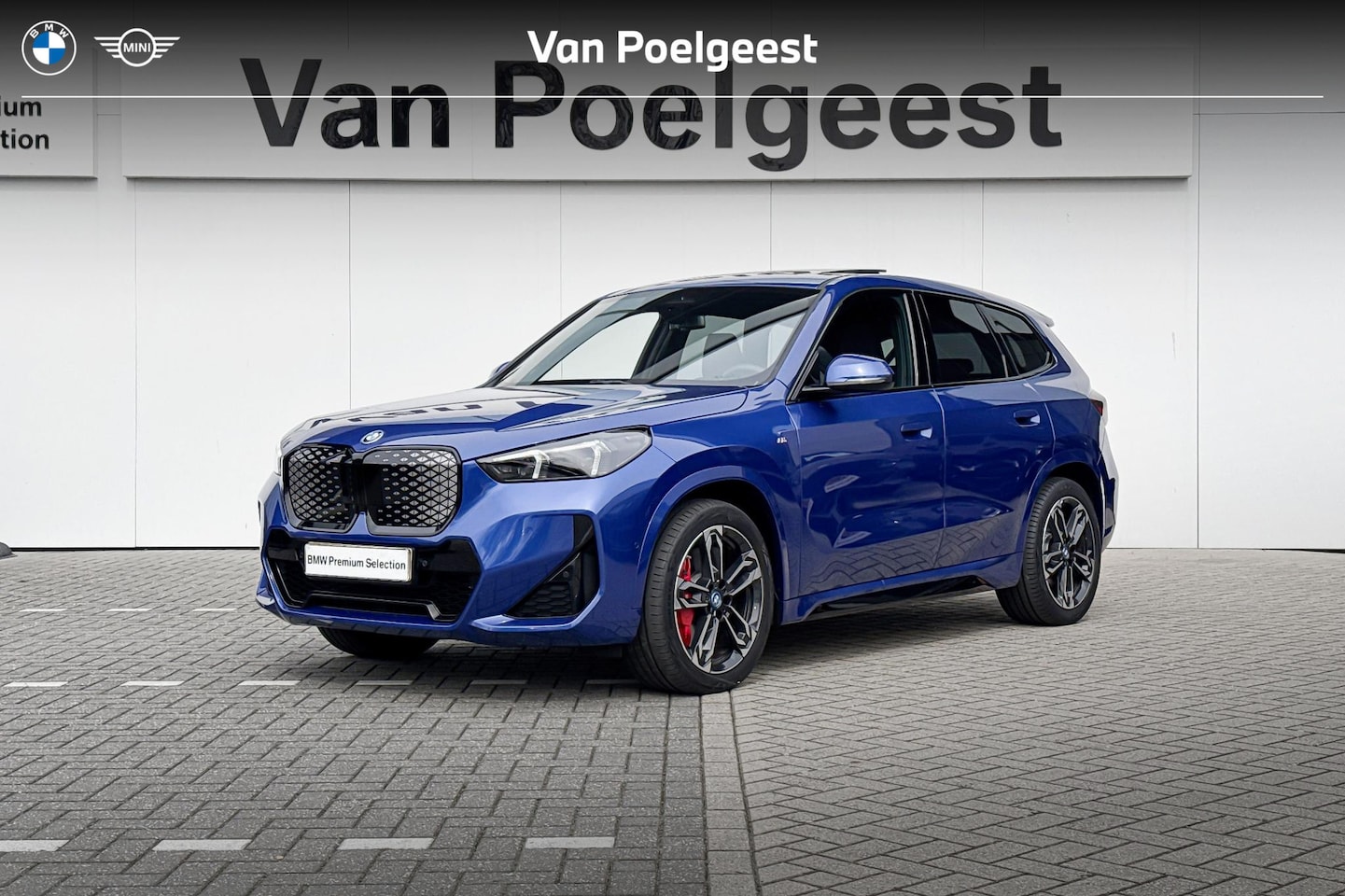 BMW iX1 - xDrive30 67 kWh | Premium Pack | M Sport |  Harman Kardon | Selections 2500 - AutoWereld.nl