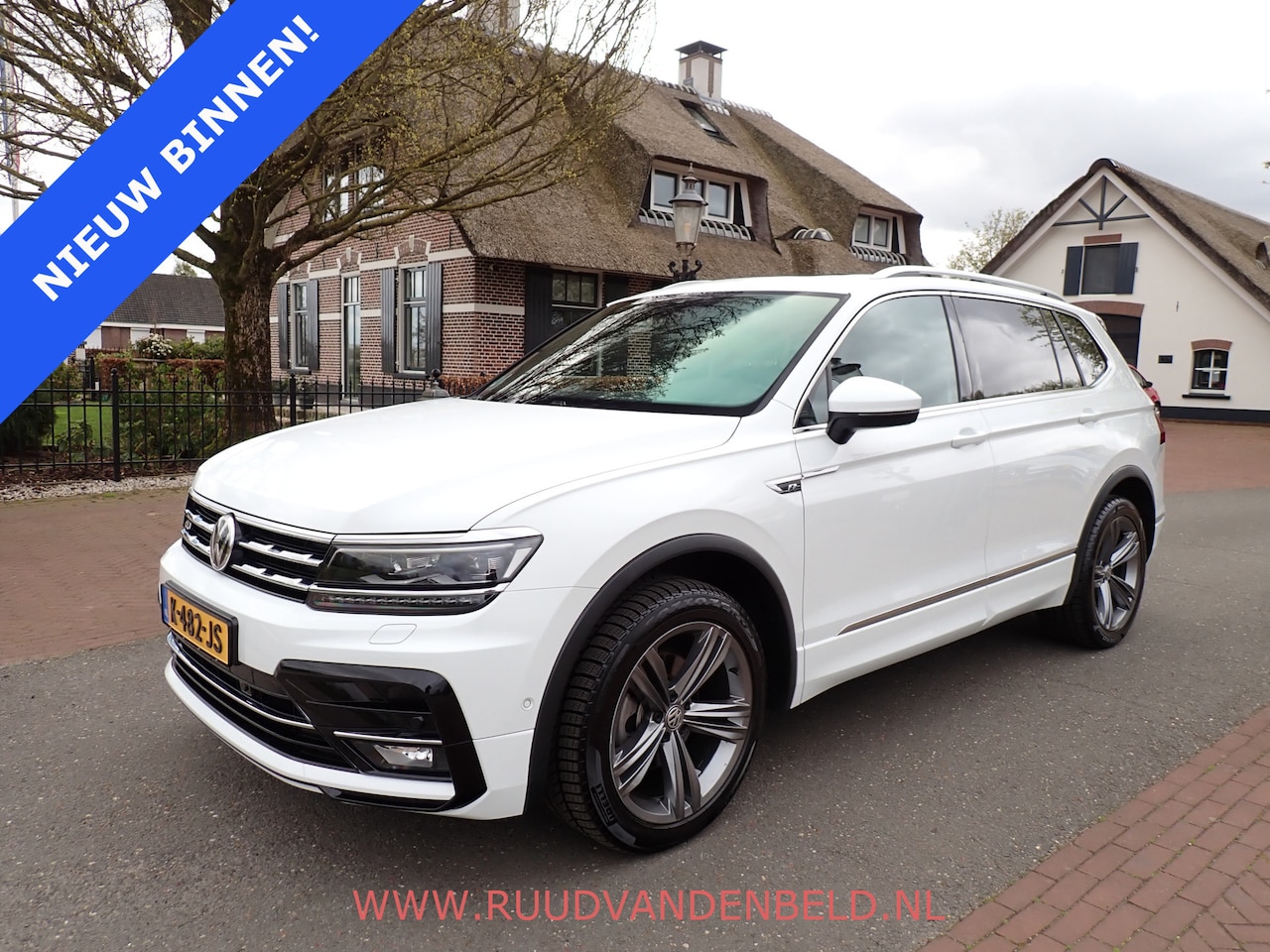 Volkswagen Tiguan Allspace - 1.5 TSI R-LINE ACC / KEYLESS / TREKHAAK / PANODAK - AutoWereld.nl
