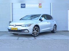 Volkswagen Golf - 1.5 TSI R-Line HUD, 18" Alu