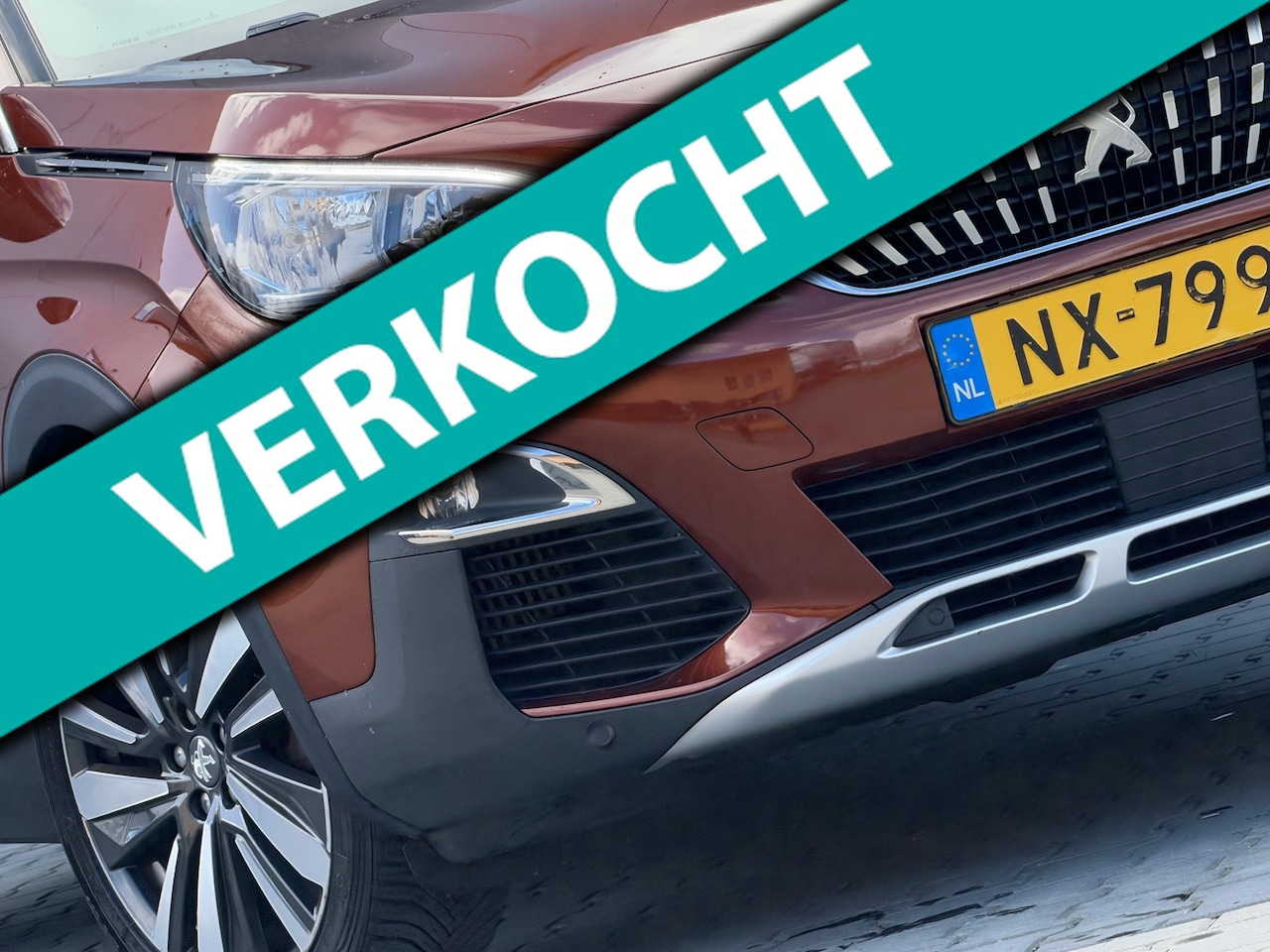 Peugeot 3008 - 1.2 PureTech Première - Metallic Copper - Carplay/19''/Camera - AutoWereld.nl
