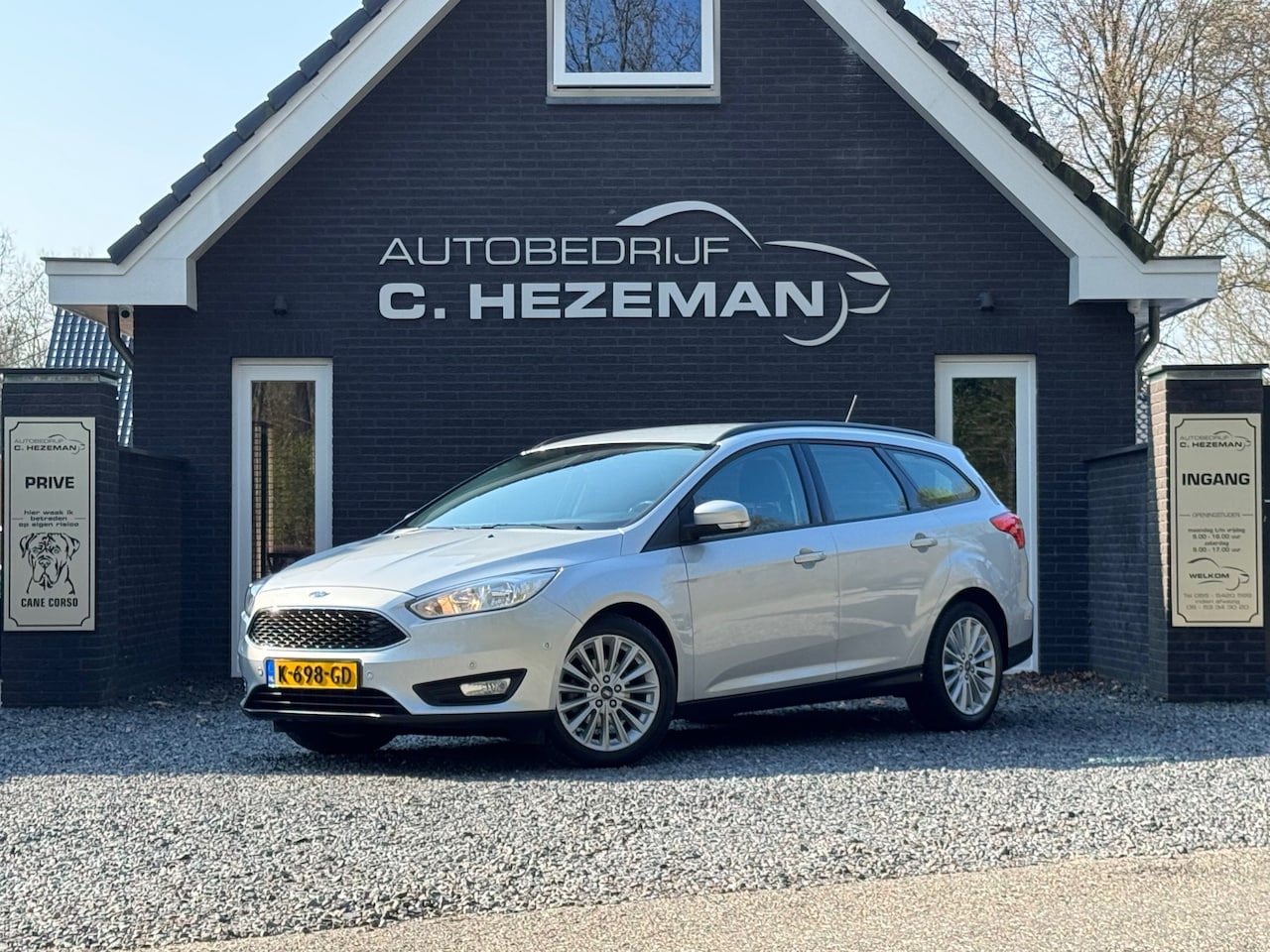 Ford Focus Wagon - 1.0 125PK AUTOMAAT NAVIGATIE TREKHAAK CRUISE CONTROL DEALEROH CAMERA - AutoWereld.nl