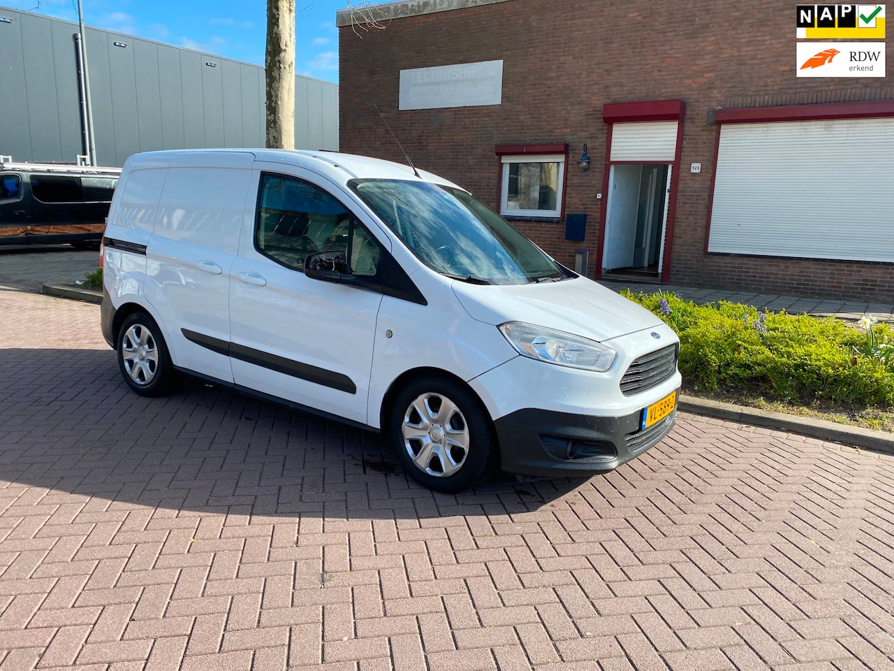 Ford Transit Courier - 1.6 TDCI Trend /160.315KM NAP / Airco / 2015 / Euro5 / Cruise Control / Climatronic / Airb - AutoWereld.nl