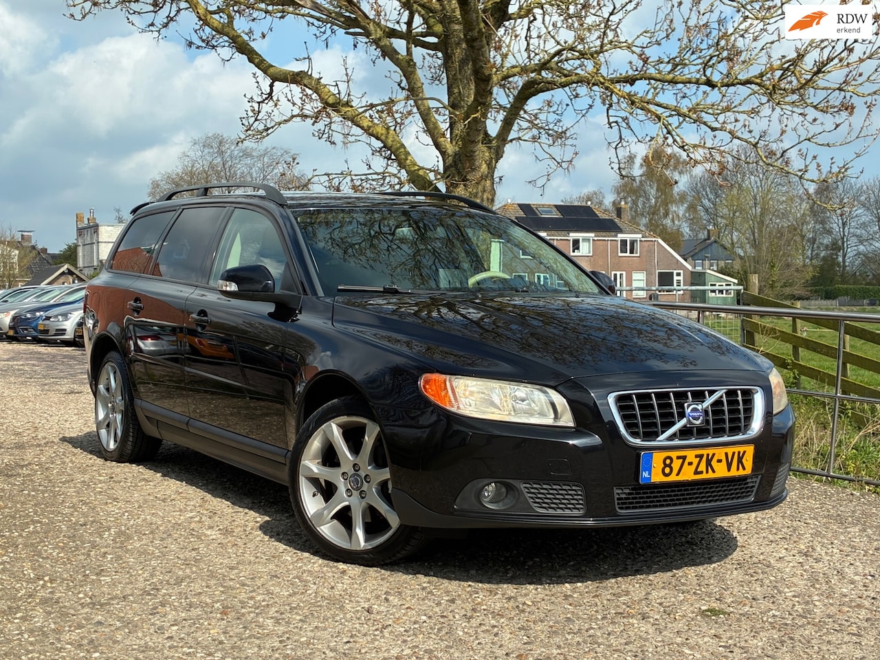 Volvo V70 - 2.5T Kinetic | Automaat + Cruise + Clima Nu € 6.975,-!!! - AutoWereld.nl