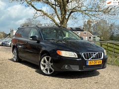 Volvo V70 - 2.5T Kinetic | Automaat + Cruise + Clima Nu € 6.975,