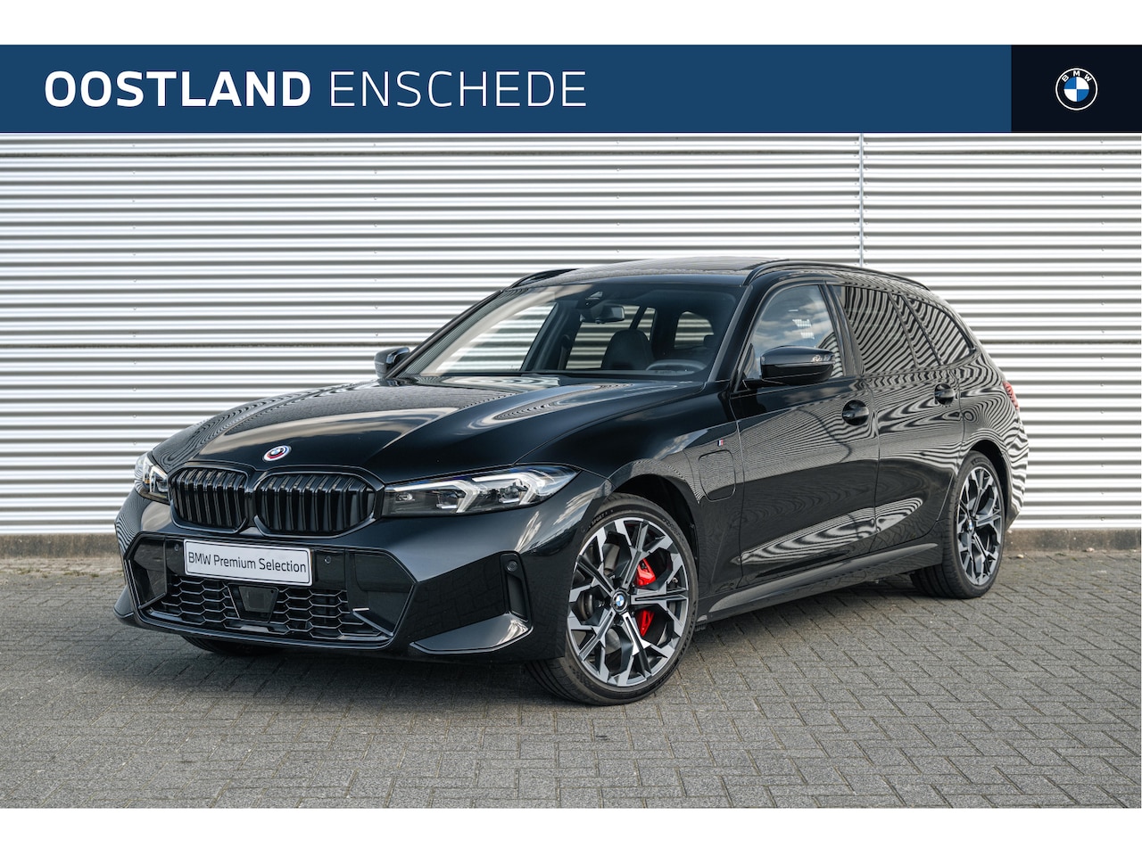 BMW 3-serie Touring - 330e M Sport Automaat / Panoramadak / Trekhaak / Achteruitrijcamera / Comfort Access / M A - AutoWereld.nl