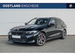 BMW 3-serie Touring - 330e M Sport Automaat / Panoramadak / Trekhaak / Achteruitrijcamera / Comfort Access / M A
