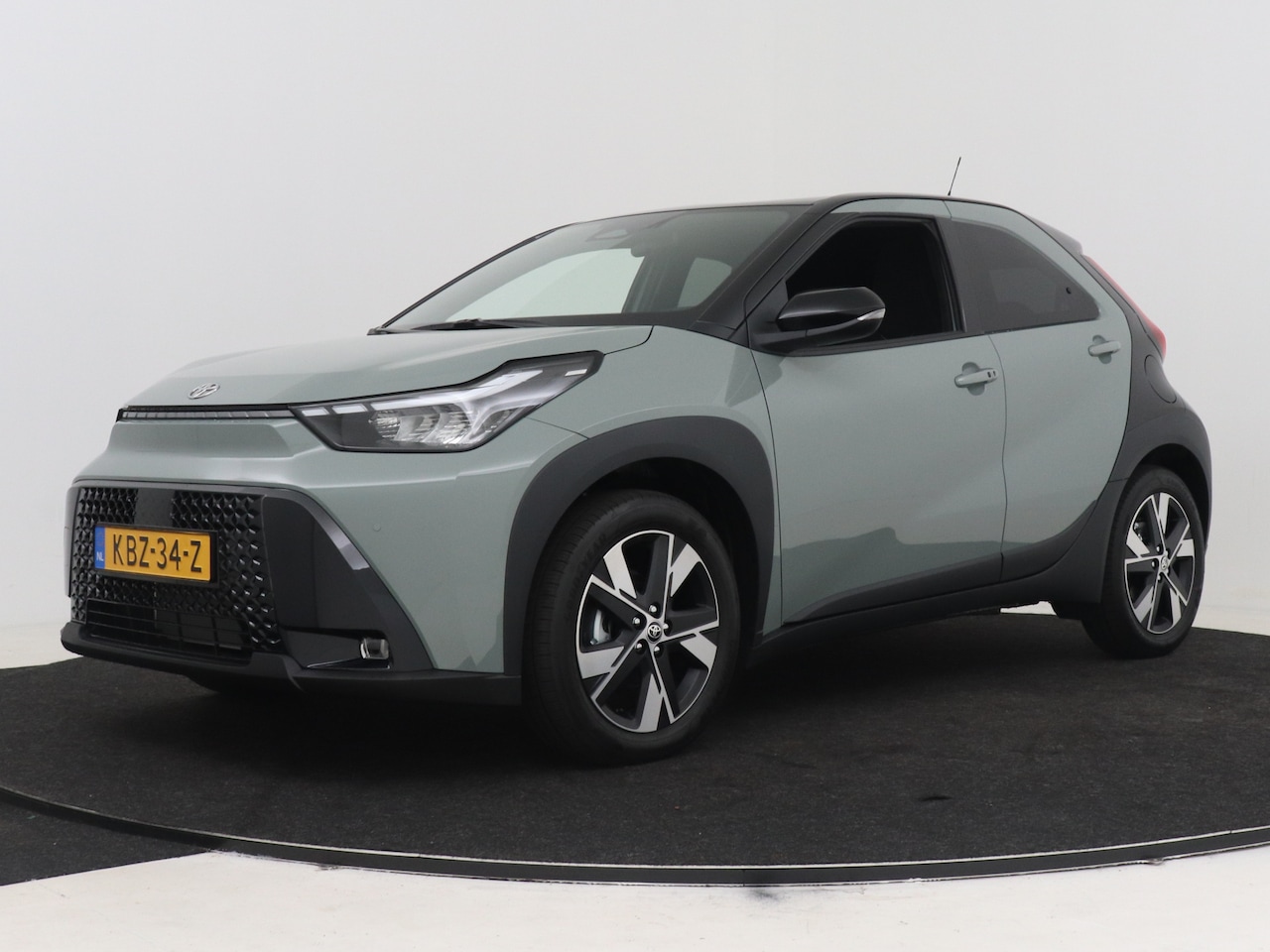 Toyota Aygo X - Hybrid 115 pulse Parkeersensoren voor + achter | Keyless entry | Easy Pack - AutoWereld.nl