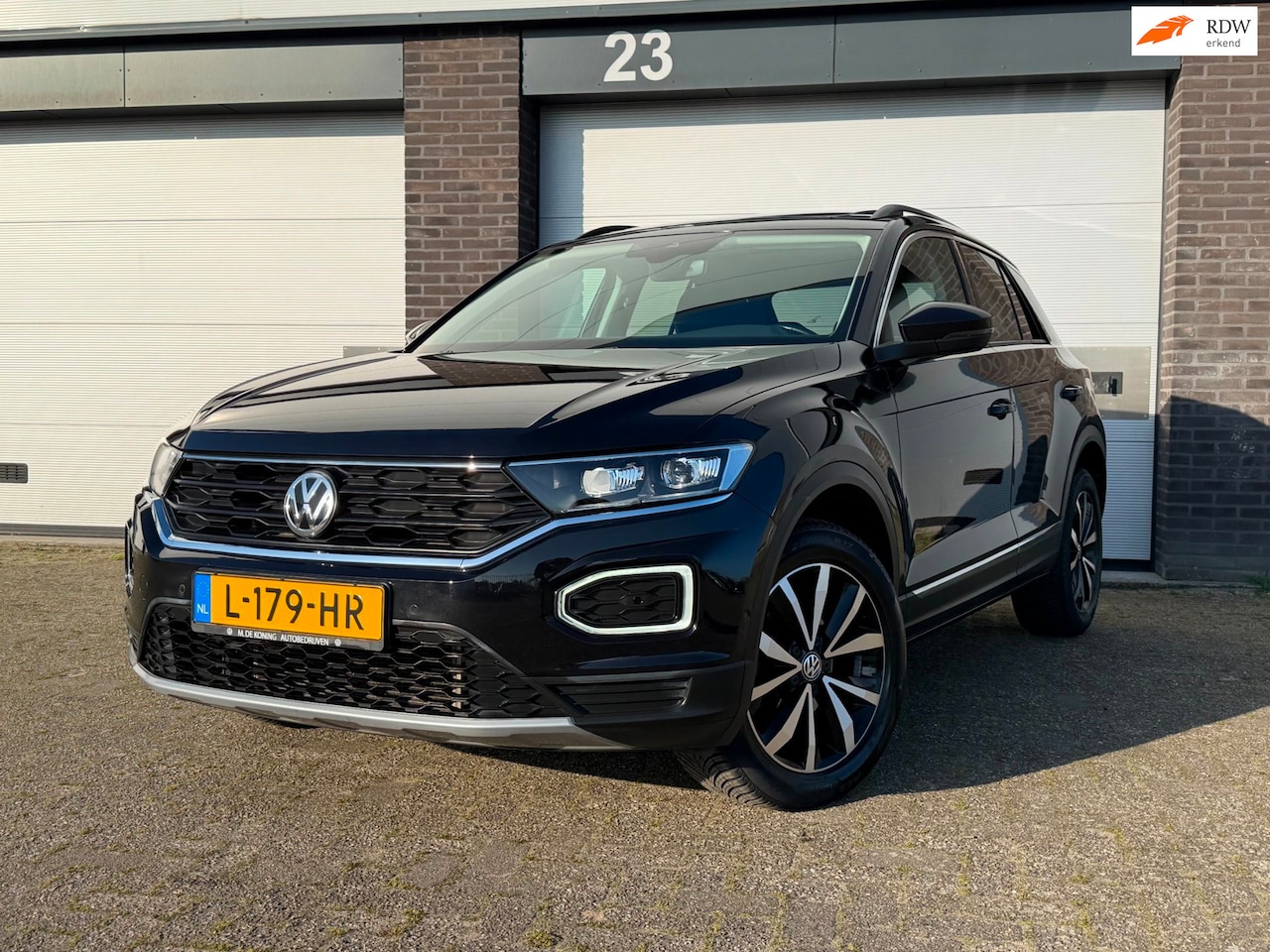 Volkswagen T-Roc - 1.5 TSI Sport Business R 1.5 TSI Sport Business R - AutoWereld.nl