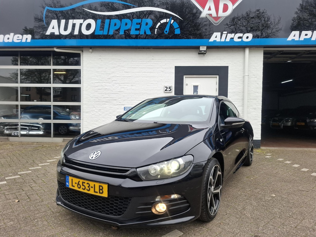 Volkswagen Scirocco - 1.4 TSI Highline Plus /Nieuwe apk bij aflevering/Airco/Lm velgen/Navi - AutoWereld.nl
