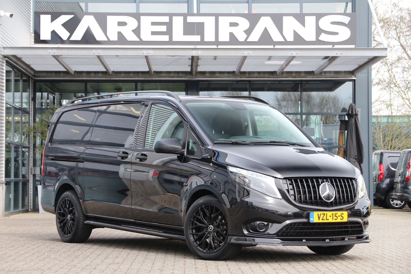Mercedes-Benz Vito - 190PK CDI | Aut. | L2H1 | Trekhaak | Camera | Clima.. - AutoWereld.nl