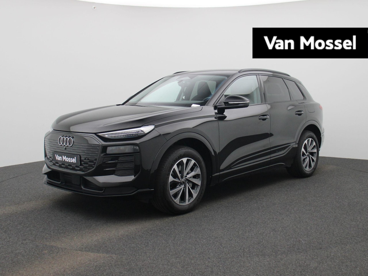 Audi Q6 e-tron - edition 83 kWh l Adaptive cruise control l Climate control l Navigatie l Stuurverwarming l - AutoWereld.nl