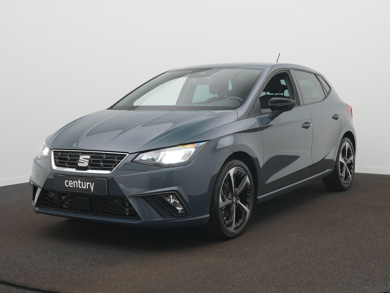 SEAT Ibiza - 1.0 EcoTSI FR Business Connect Camera - Automaat - Sportstoelen - Clima - AutoWereld.nl