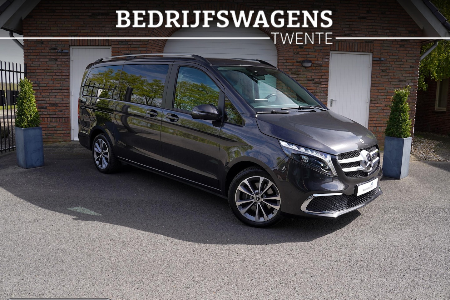 Mercedes-Benz V-klasse - 250d 190PK Automaat Lang DC Avantgarde Burmester 360° Camera Standkachel - AutoWereld.nl