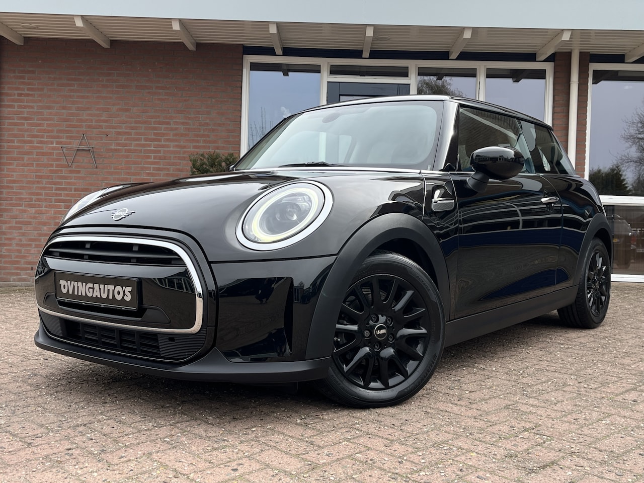 MINI Cooper - Mini 1.5 Essential - AutoWereld.nl