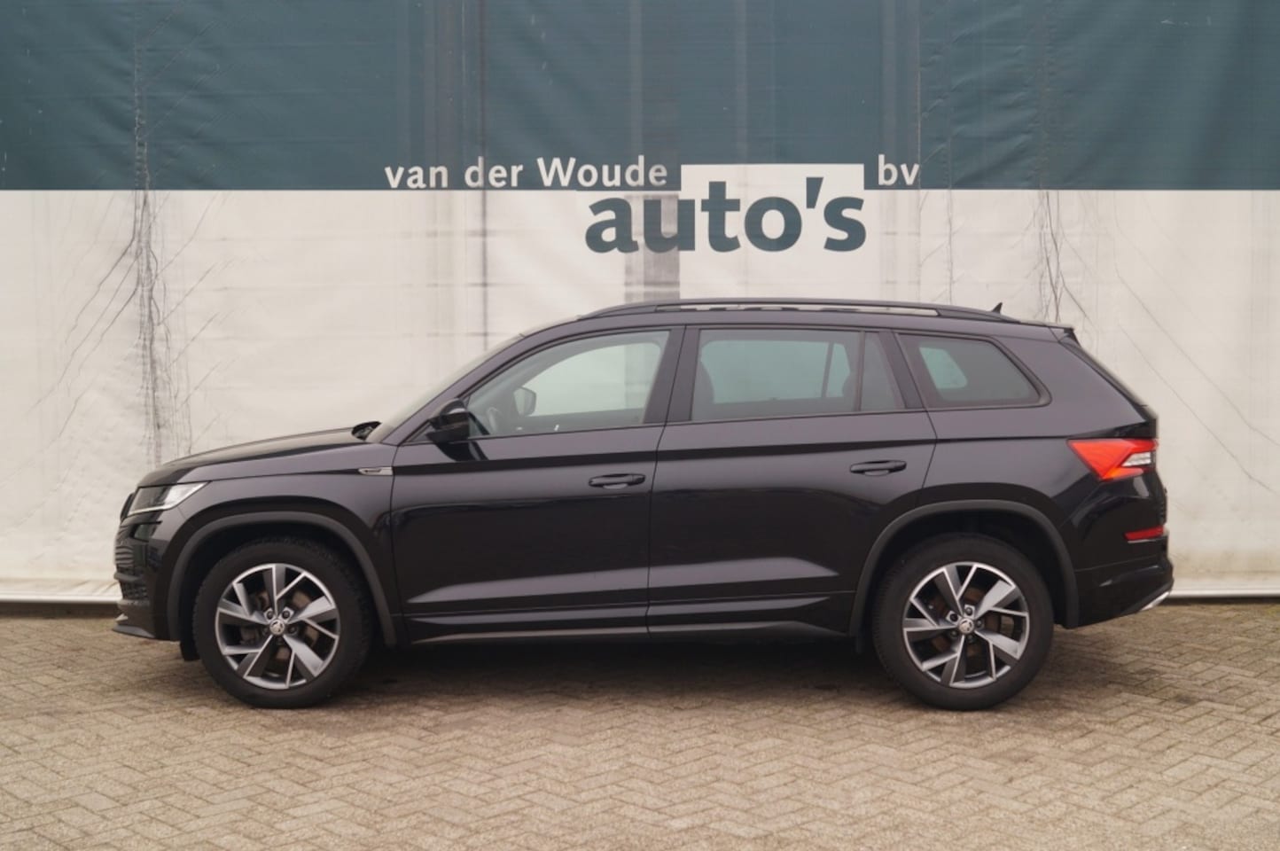 Skoda Kodiaq - 1.5 TSI 150pk Sportline Business 7-persoons -PANO- - AutoWereld.nl
