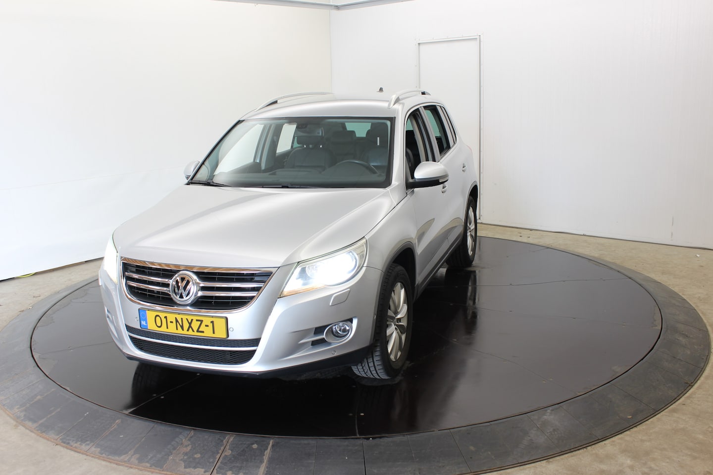 Volkswagen Tiguan - 2.0 TSI Sport&Style 170PK 4Motion Automaat Vol Leder - AutoWereld.nl