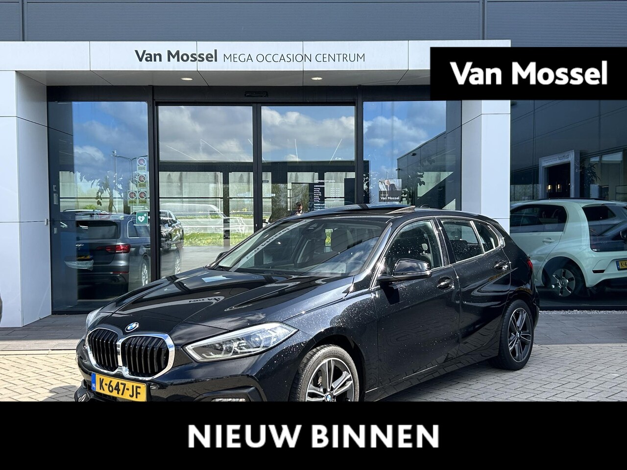 BMW 1-serie - 118i Executive Edition AUTOMAAT | PANORAMADAK | CLIMATE CONTROL | NAVIGATIE - AutoWereld.nl