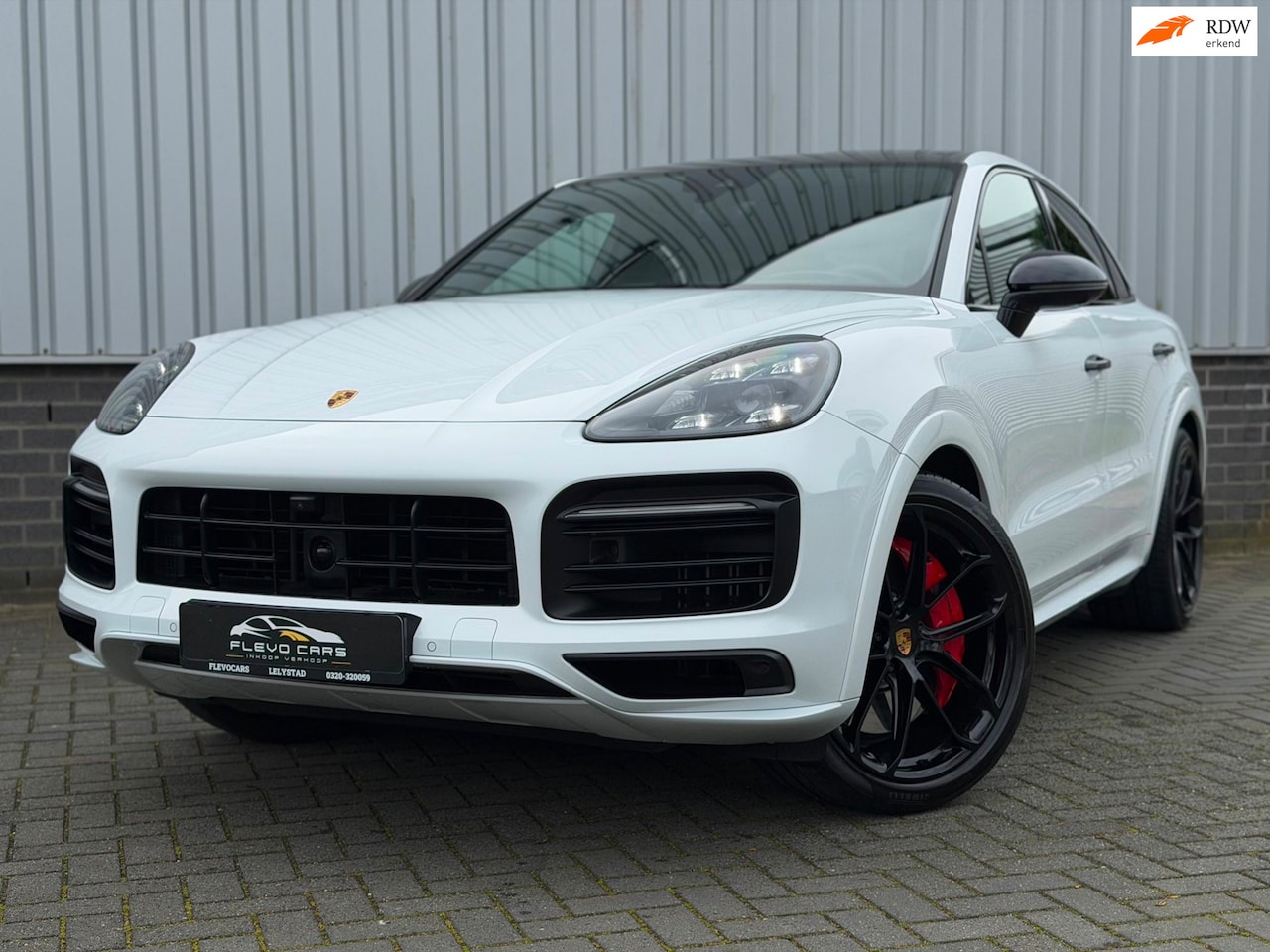 Porsche Cayenne Coupé - 3.0 E-Hybrid |Sport|Burmester|360|Nachtzicht|SoftClose|VOLL!| - AutoWereld.nl