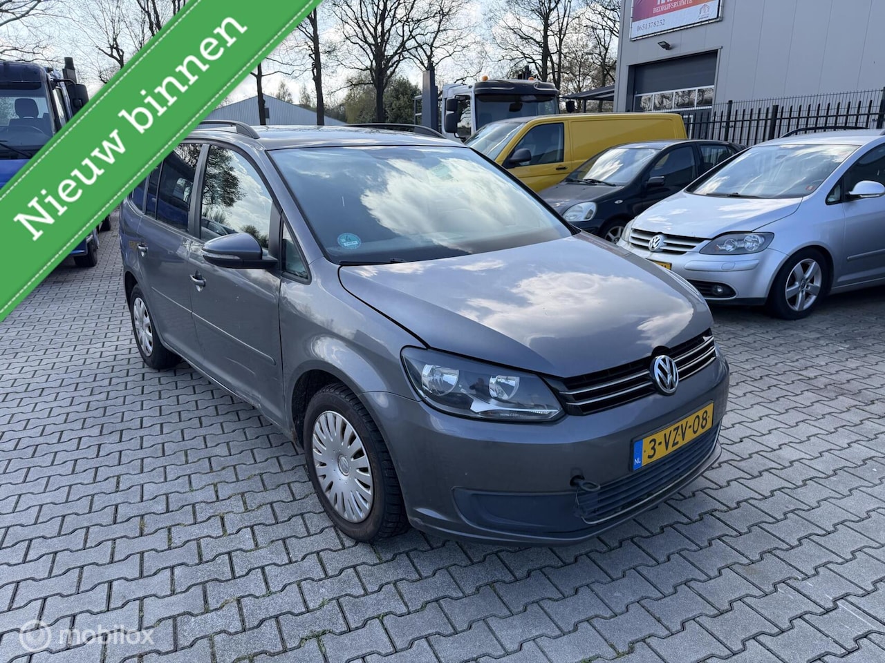 Volkswagen Touran - 1.6 TDI Comfortline BlueMotion 1.6 TDI Comfortline BlueMotion - AutoWereld.nl