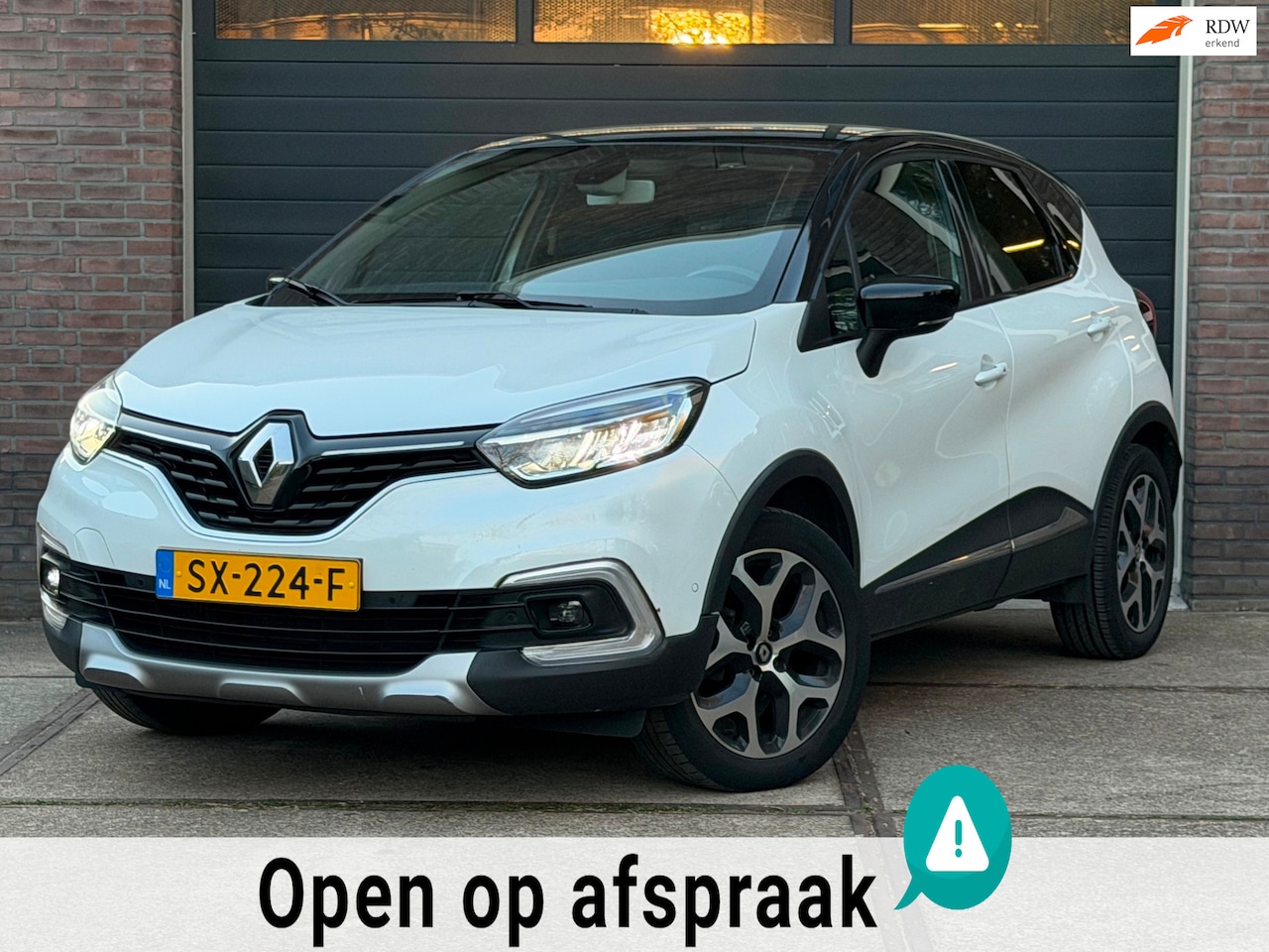 Renault Captur - 0.9 TCe Intens | Trekhaak | Navigatie | Parkeercamera - AutoWereld.nl
