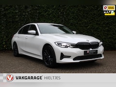 BMW 3-serie - 320i Executive Edition