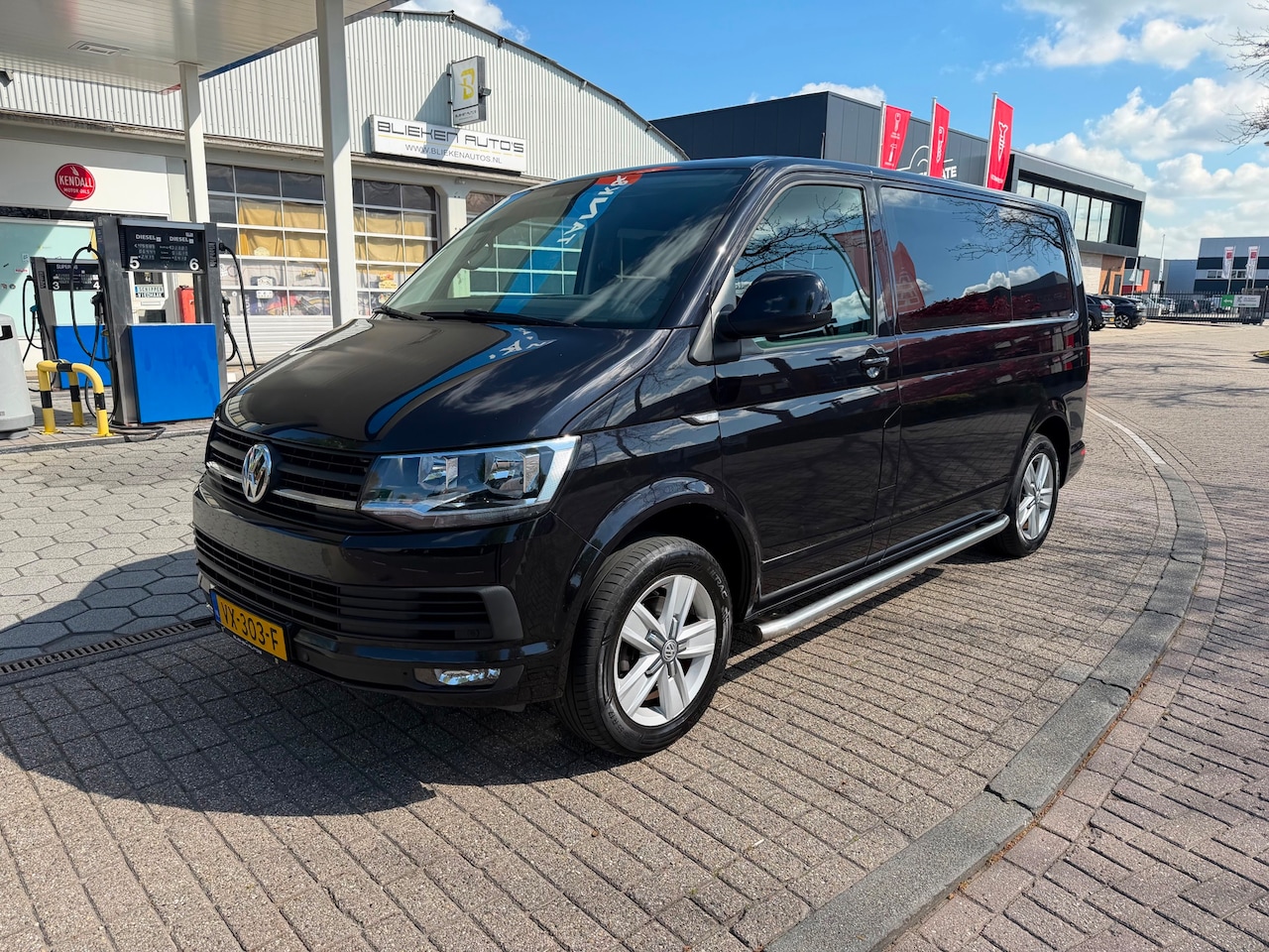 Volkswagen Transporter - 2.0 TDI L1H2 Highline 2.0 TDI L1H2 Highline - AutoWereld.nl