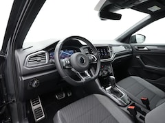 Volkswagen T-Roc - 1.5 TSI 150 pk DSG Sport Business R / R-Line | Trekhaak | Achteruitrijcamera | Navigatie |