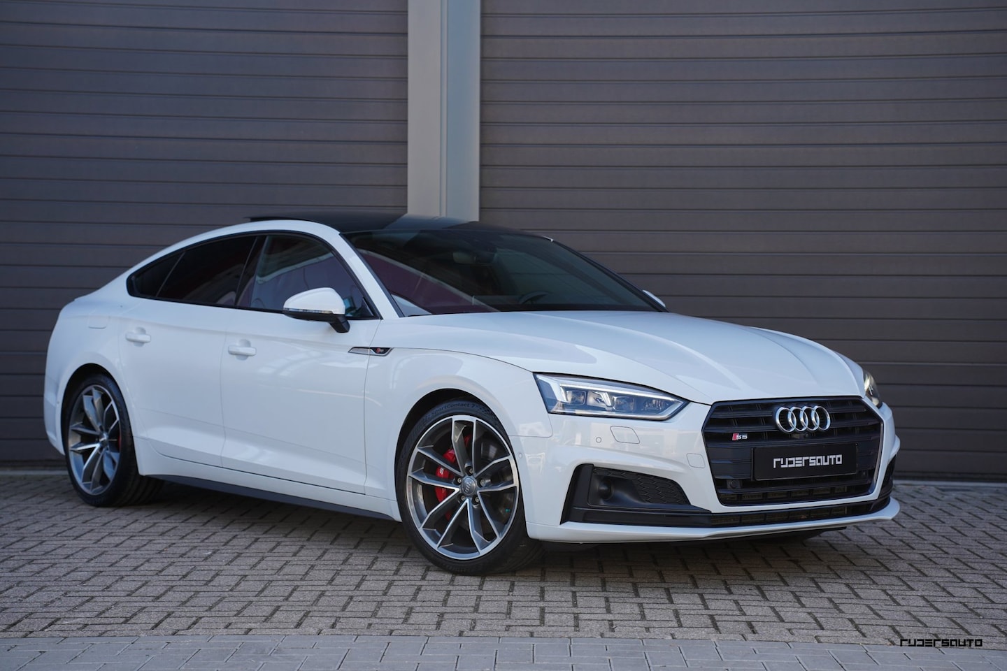 Audi A5 Sportback - 3.0 TFSI S5 quattro | Pano | RS stoelen | B&O | Massage | Standkachel | Headup | ACC | Tre - AutoWereld.nl