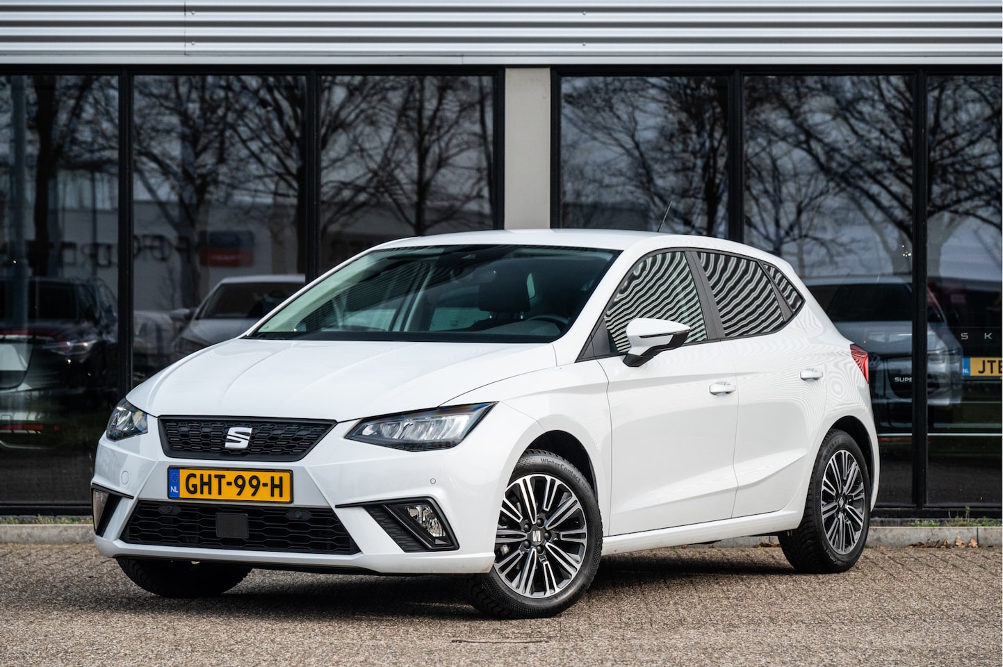 SEAT Ibiza - 1.0 EcoTSI Style Business Connect | Navi | AppConnect | Cruise | PDC V+A | Stoelverw. | LE - AutoWereld.nl