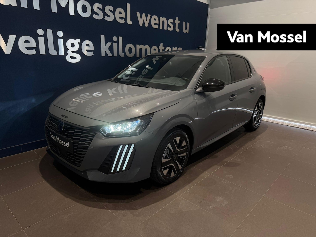 Peugeot 208 - 1.2 PureTech 100 Allure | Apple Carplay/Android Auto | Parkeersensoren | Lichtmetalen velg - AutoWereld.nl