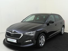 Skoda Scala - 1.0 TSI Ambition | CarPlay | Airco | Bluetooth | Lane- en Frontassist | DAB Radio | Parkee