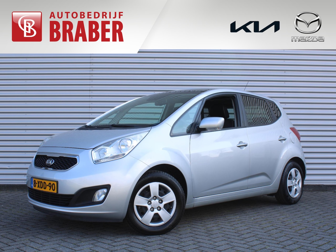 Kia Venga - 1.4 CVVT World Cup Edition | Trekhaak | Camera | Panoramadak | Navi | Clima | Cruise | - AutoWereld.nl