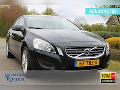Volvo V60 - 1.6 T3 150pk Kinetic ECC/cruise/navi/PDC/trekhaak