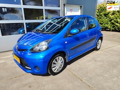 Toyota Aygo - 1.0 VVT-i Aspiration bluetooth Nieuwstaat
