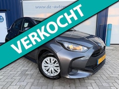 Toyota Yaris - 1.5 VVT-i 125 pk 5-drs / AC / APPLE CARPLAY / ADAP CRUISE / CAMERA