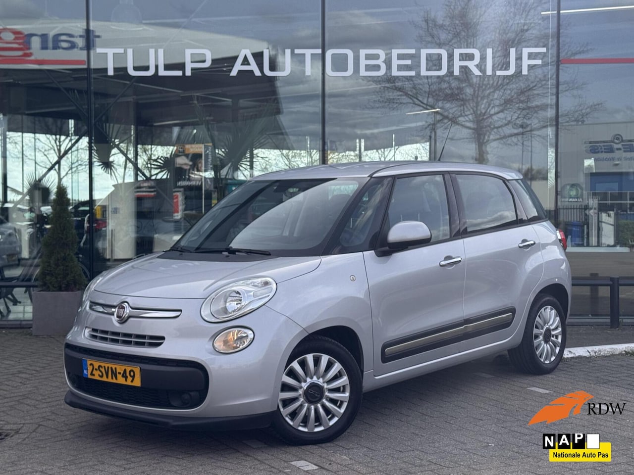 Fiat 500 L - 0.9 TwinAir Easy Eco Airco Cruise Bluetooth NAP - AutoWereld.nl