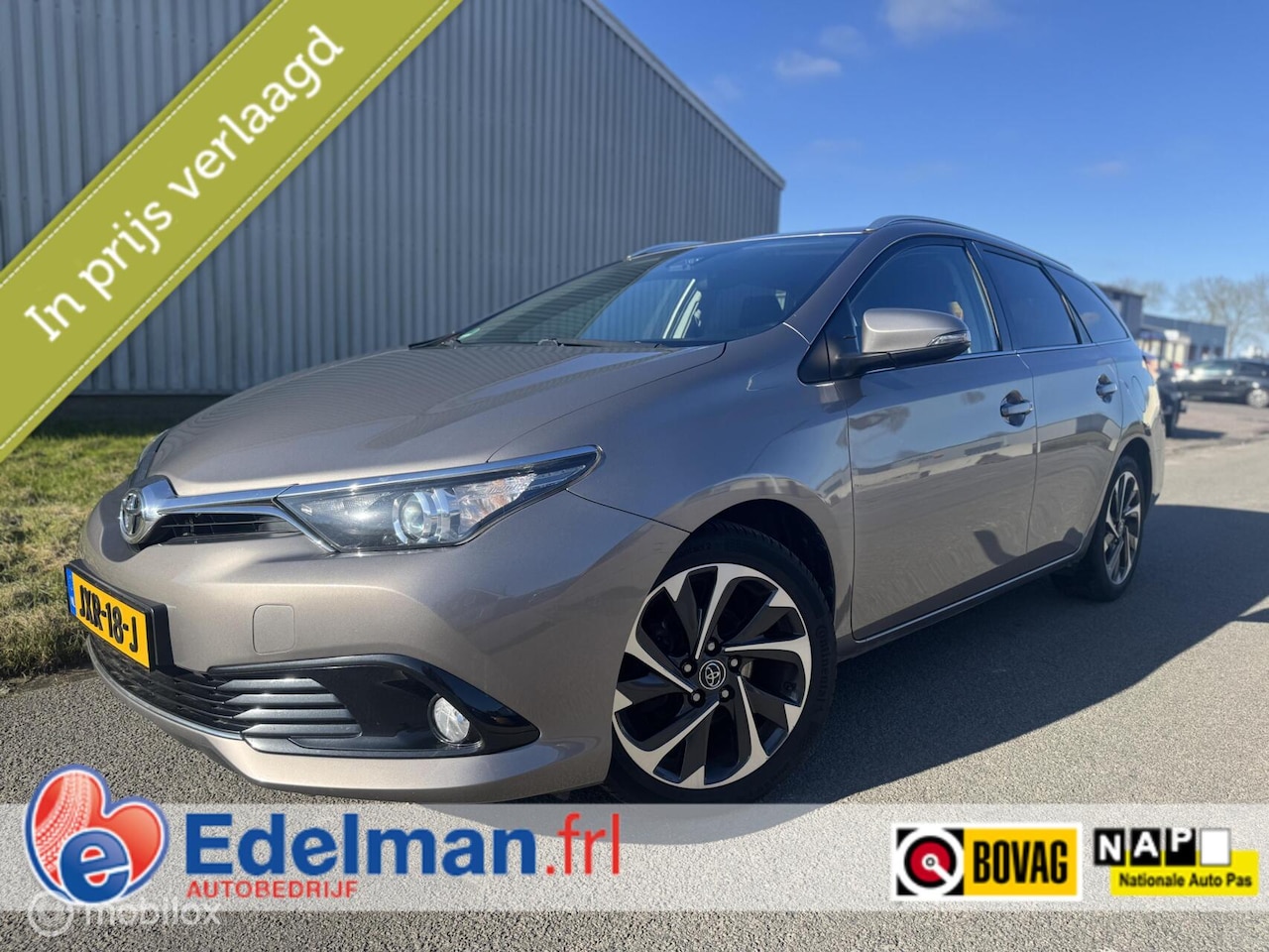 Toyota Auris Touring Sports - 1.2T Aspiration - AutoWereld.nl