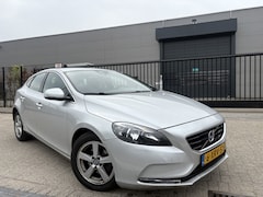 Volvo V40 - 1.6 D2 Momentum Sensoren|Clima|Leer|6 bak