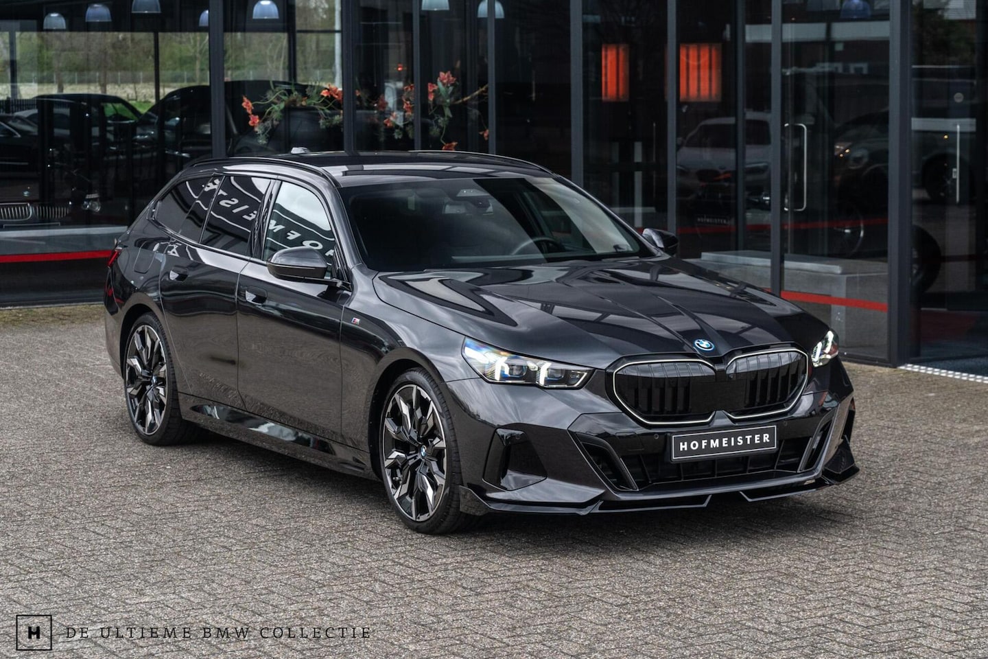 BMW 5-serie Touring - 530e M Sport | Stoelkoeling | H/K | BTW - AutoWereld.nl