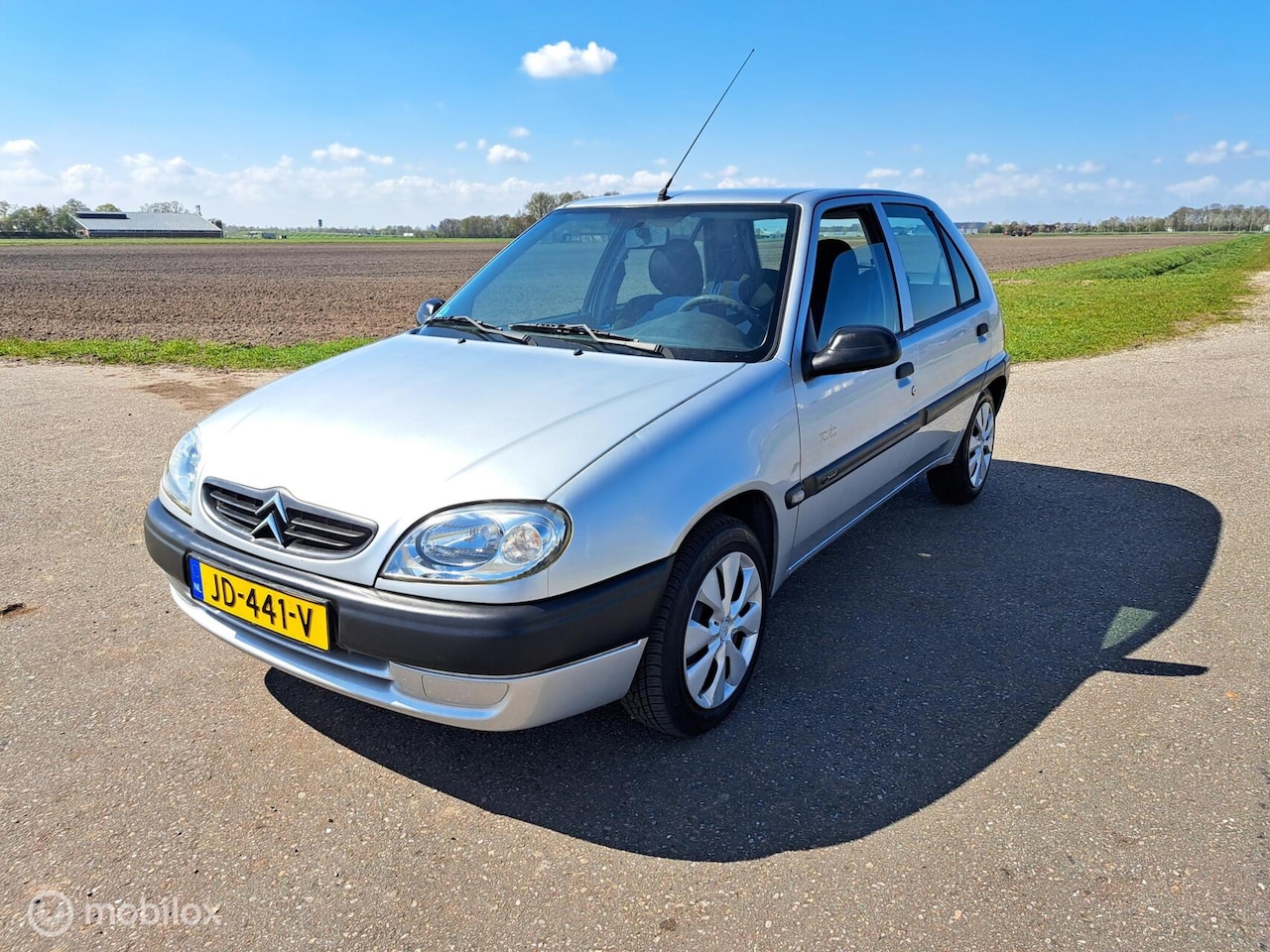 Citroën Saxo - 1.1i SX zuinig, weinig km's - AutoWereld.nl