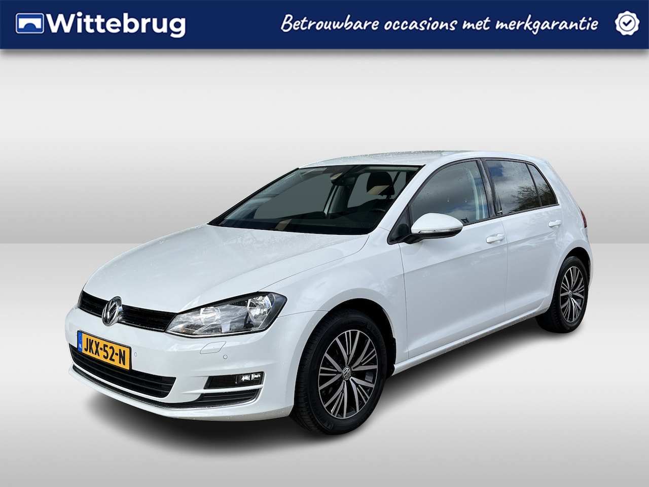 Volkswagen Golf - 1.2 TSI Connected Series / Trekhaak / DSG / Navigatie / Stoelverwarming - AutoWereld.nl