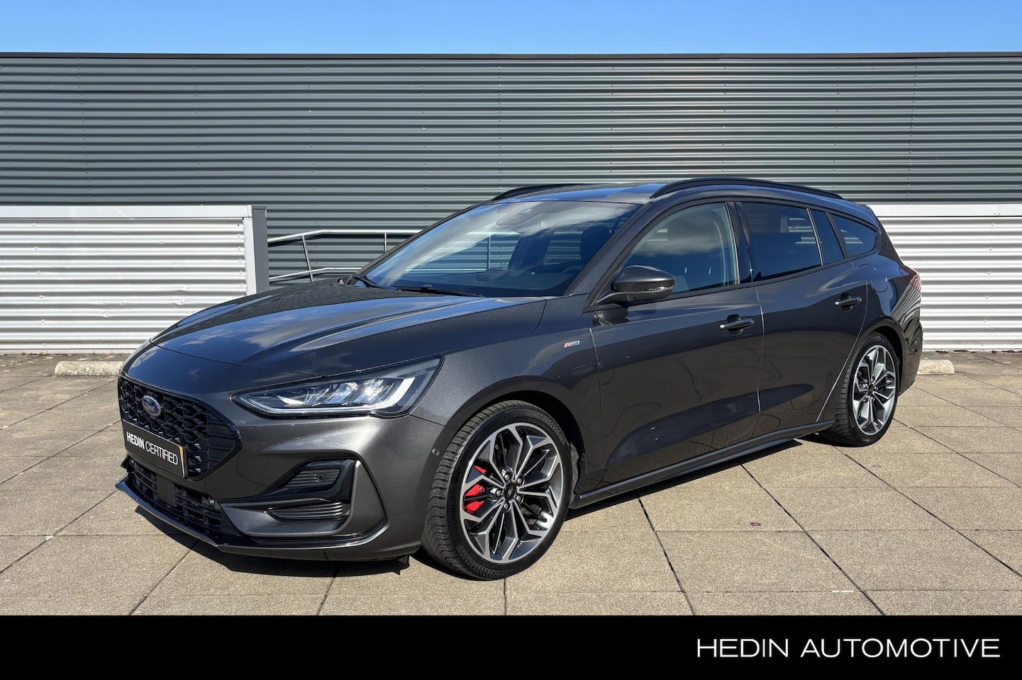 Ford Focus Wagon - 1.0 EcoBoost Hybrid ST Line | Winter Pack | Driver Assistance Pack | trekhaak - AutoWereld.nl