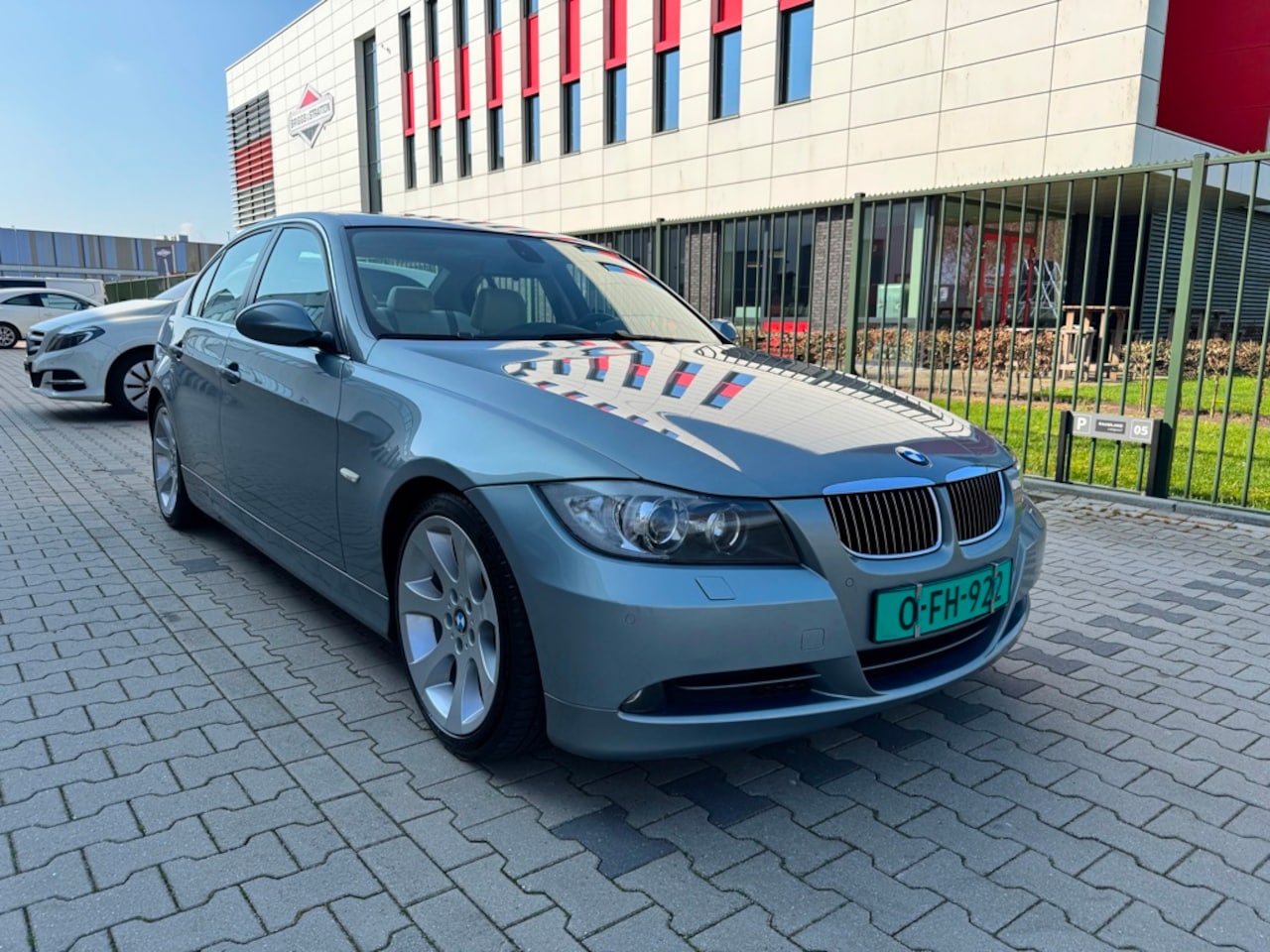 BMW 3-serie - 330i automaat zeer nette originele E90 - AutoWereld.nl