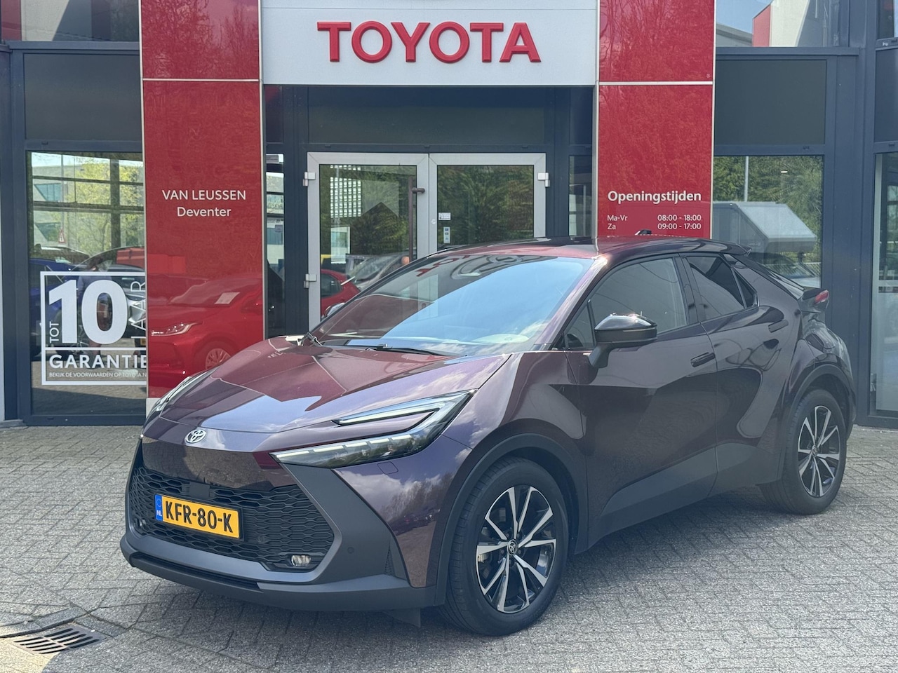 Toyota C-HR - 1.8 Hybrid 140 First Edition STOEL+STUUR VERWARMING DODEHOEKSENSOREN PARKEERCAMERA - AutoWereld.nl