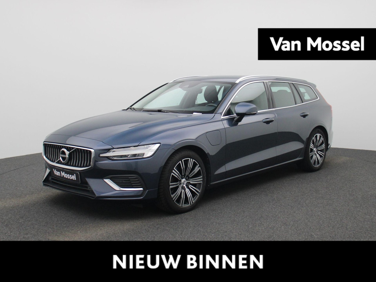 Volvo V60 - 2.0 T6 Recharge AWD Inscription | Automaat | Trekhaak | Navigatie | Apple Carplay / Androi - AutoWereld.nl