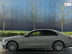 Mercedes-Benz E-klasse - 300 e AMG Line | Fabrieksgarantie | Pano | Night | Distronic | Burmester