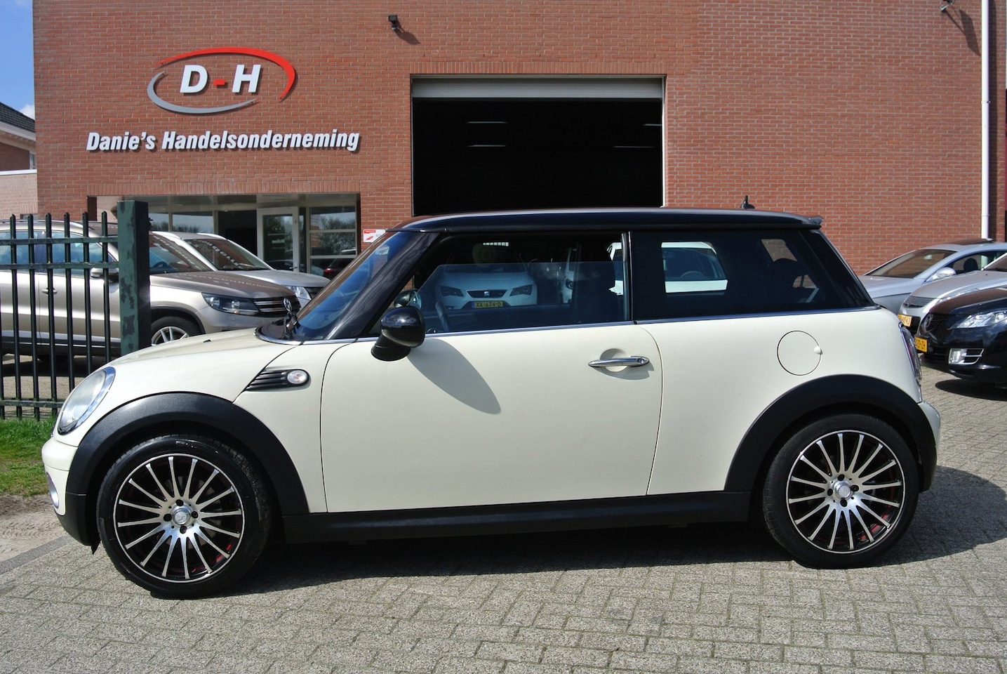 MINI Cooper - Mini 1.6 Chili airco apk 14-01-2027 inruil mogelijk - AutoWereld.nl
