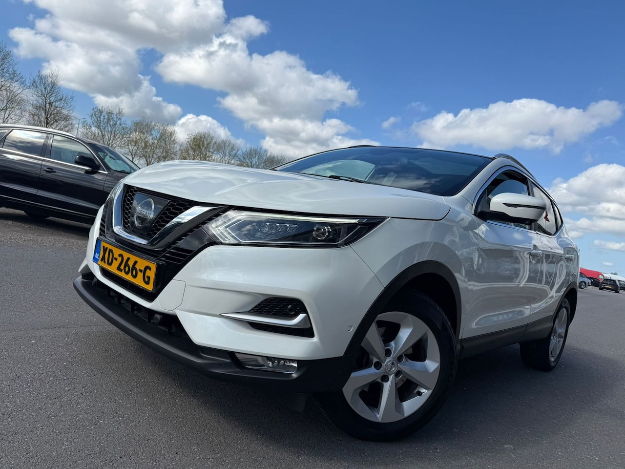 Nissan Qashqai - 1.5 DCI BOSE PEARL WHITE PANO+ CAMERA FULL FULL! - AutoWereld.nl